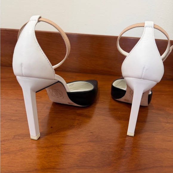 ANTONIO MELANI Black and Tan Heels - Picture 3 of 8